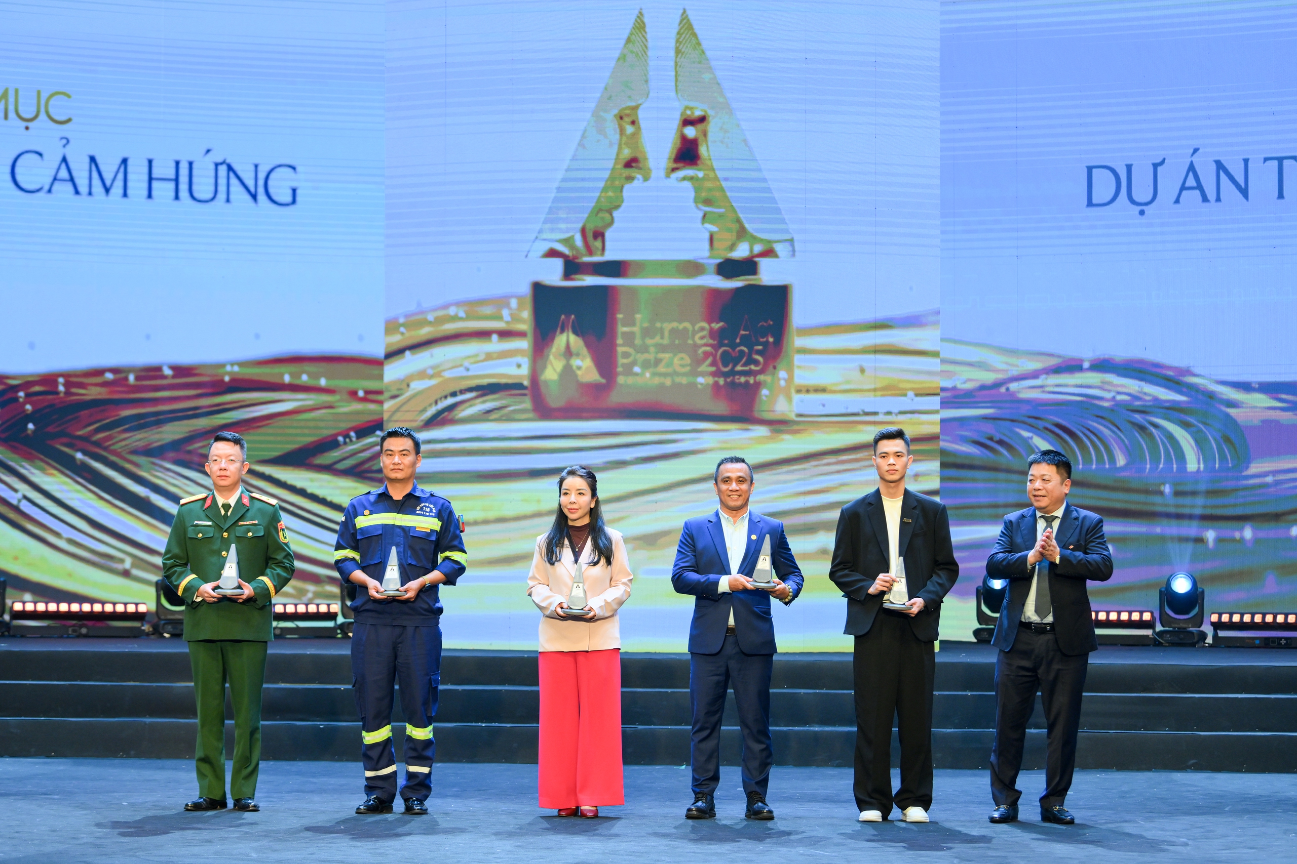 5 dự án được vinh danh tại hạng mục cao quý Giải thưởng năm - Giải thưởng Hành động vì cộng đồng 2025 - Ảnh 9.