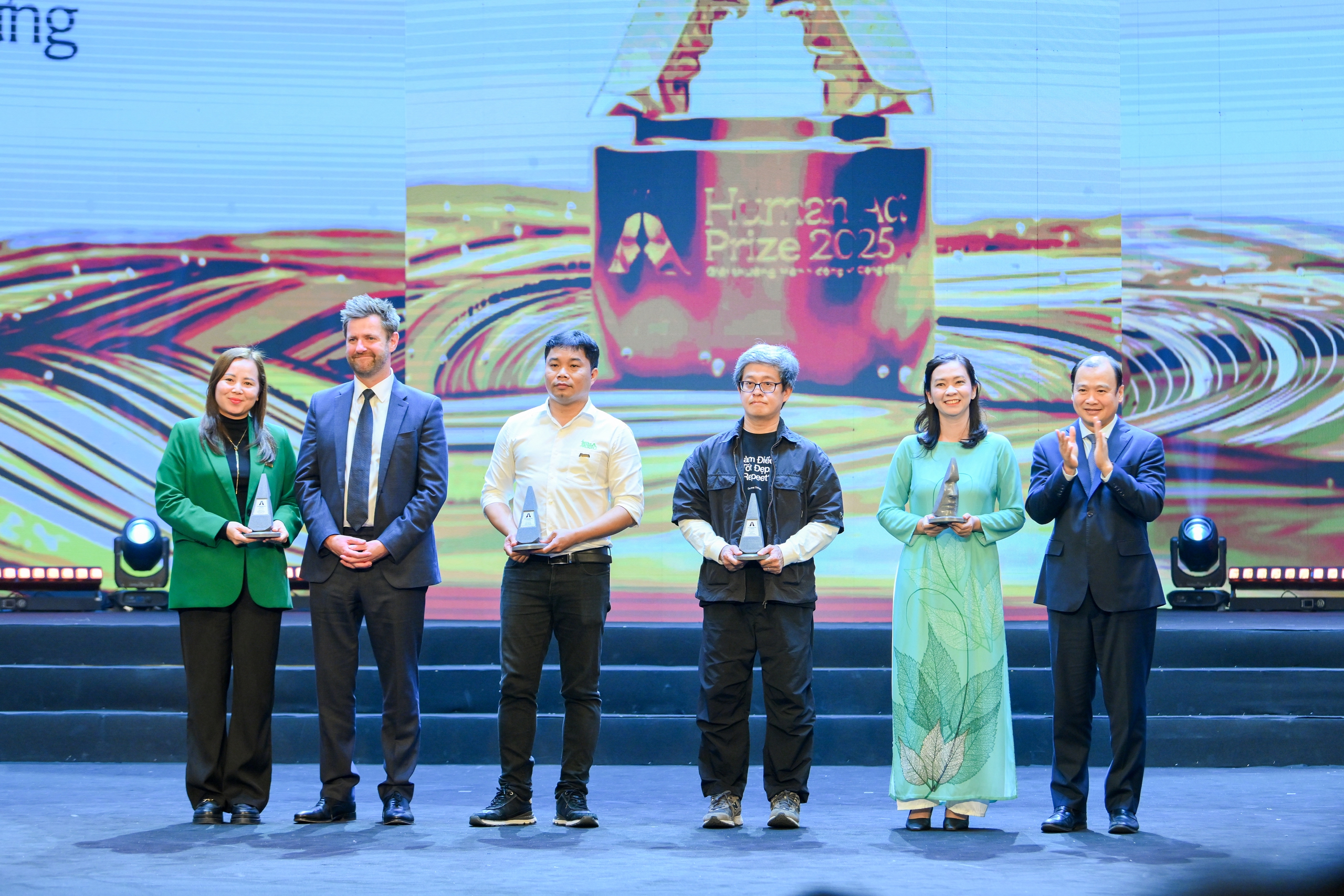 5 dự án được vinh danh tại hạng mục cao quý Giải thưởng năm - Giải thưởng Hành động vì cộng đồng 2025 - Ảnh 7.