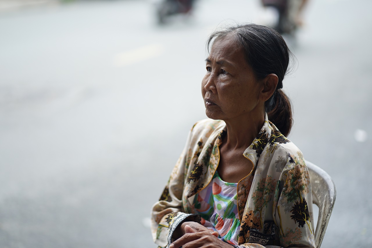 Xe gỏi cuốn 7.000 đồng của mẹ Ngọc Trinh ở TP.HCM: "Con c&ograve;n tương lai, mẹ th&igrave; hết rồi"- Ảnh 2.