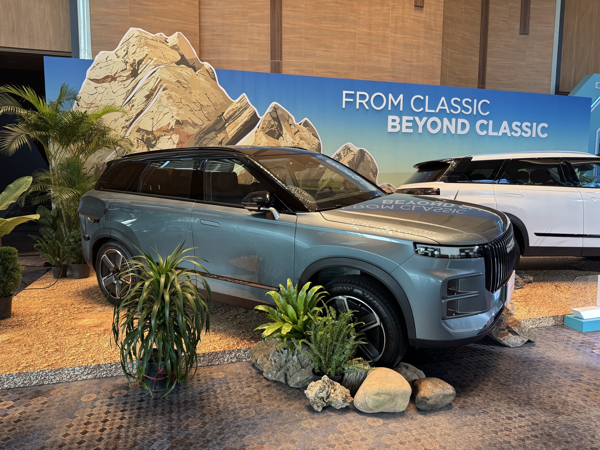 45 xe gầm cao ra mắt Việt Nam 2025: Gần nửa vẫn chạy xăng, dầu nhưng xe điện, hybrid c&oacute; nhiều c&aacute;i t&ecirc;n hot- Ảnh 41.