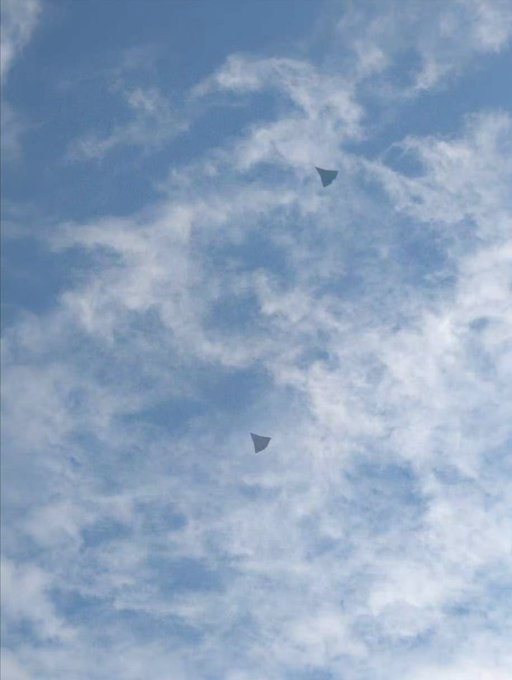 Ti&ecirc;m k&iacute;ch J - 36 thế hệ s&aacute;u của Trung Quốc c&ugrave;ng xuất hiện tr&ecirc;n bầu trời - Ảnh 1.