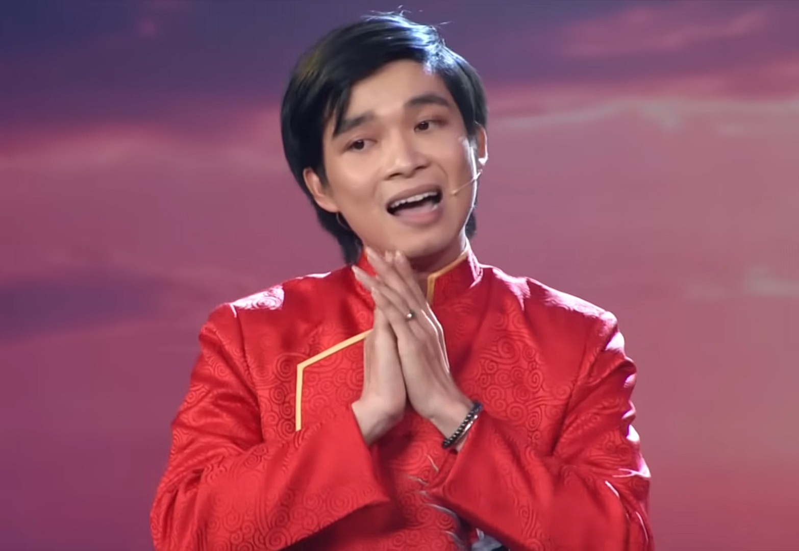 Nam nghệ sĩ Sơn Tùng nói lí do đổi tên sang nữ và cái ơn với một nữ NSND là tiến sĩ- Ảnh 2.