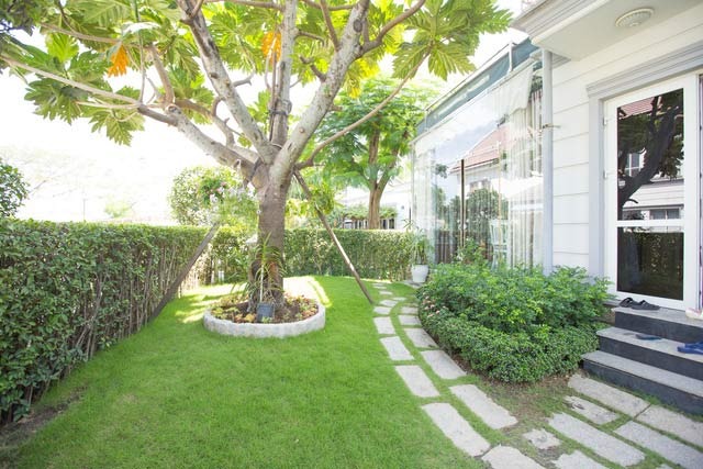 Nữ nghệ sĩ Việt l&agrave; 