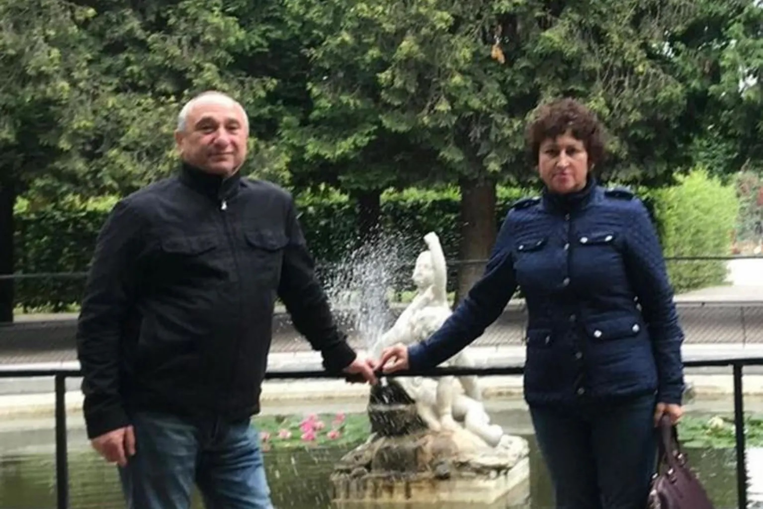 Bốn người hùng dũng cảm đối đầu kẻ xả súng ở Bondi , Úc - Ảnh 1. Bốn người hùng dũng cảm đối đầu kẻ xả súng ở Bondi , Úc - Ảnh 1.