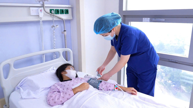 Trẻ đột quỵ, người lớn bàng hoàng - Ảnh 1. Trẻ đột quỵ, người lớn bàng hoàng - Ảnh 1.