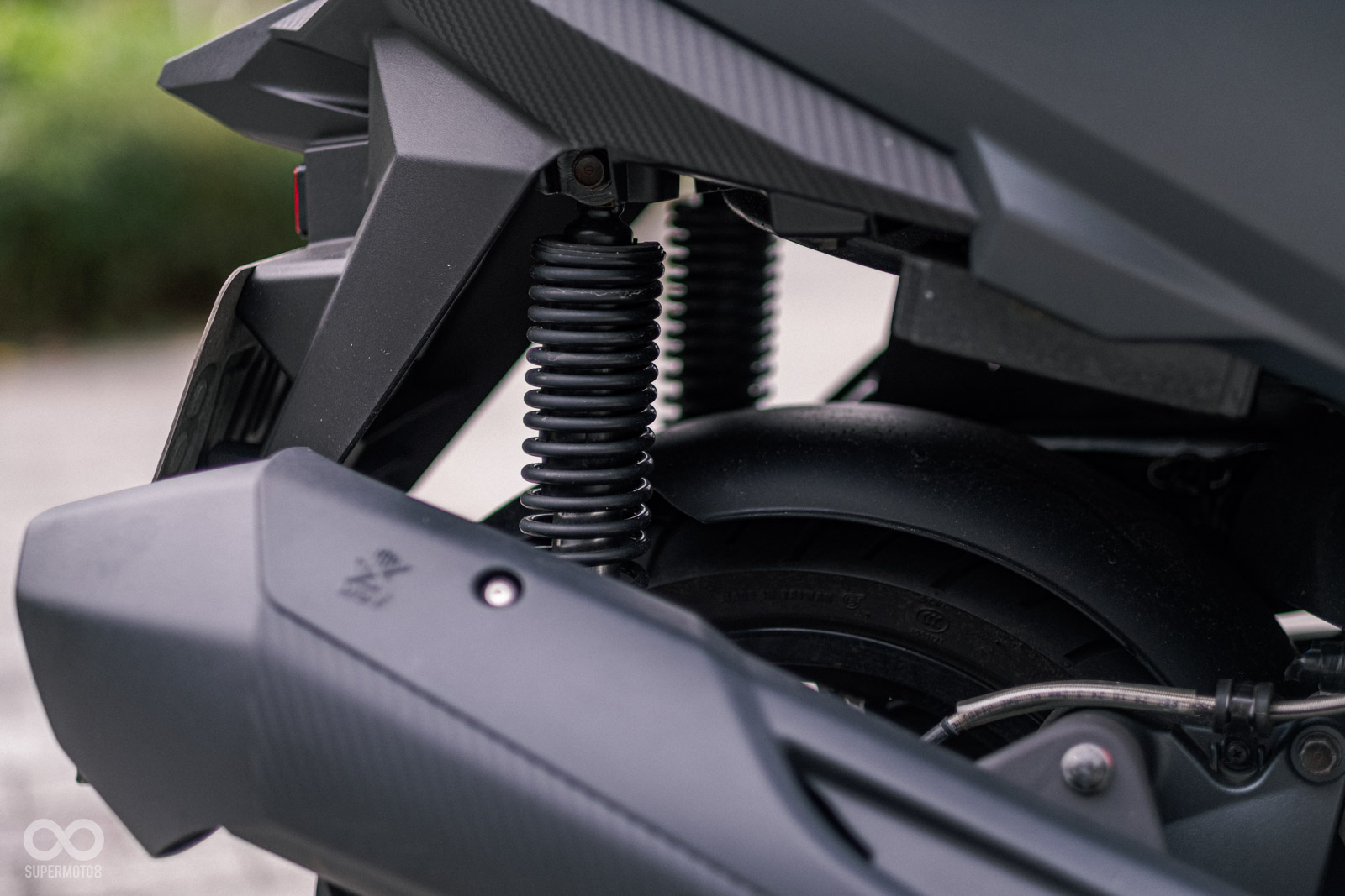 SYM bất ngờ ra mắt mẫu xe tay ga sở hữu nhiều trang bị 'ăn đứt' Honda SH! - Ảnh 10.