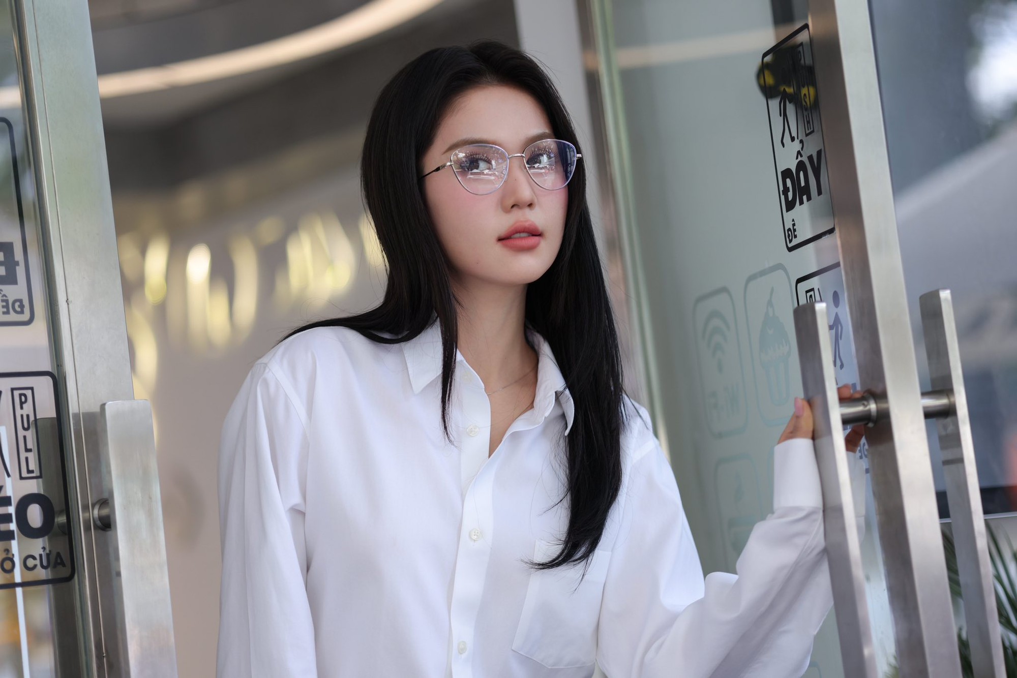 Chuyện gì đang xảy ra với Ngọc Trinh?- Ảnh 2.