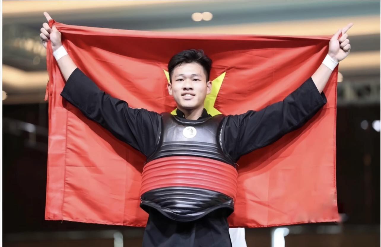 Võ sĩ Thái Lan chơi xấu, VĐV Việt Nam vẫn hiên ngang giành HCV SEA Games, nói luôn: "Không có chuyên môn còn đánh xấu" - Ảnh 1.