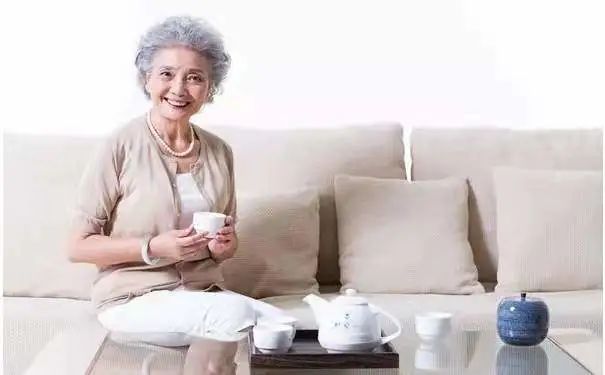 Thói quen của người già thể hiện sự khôn ngoan và bí quyết trường thọ - Ảnh 2.