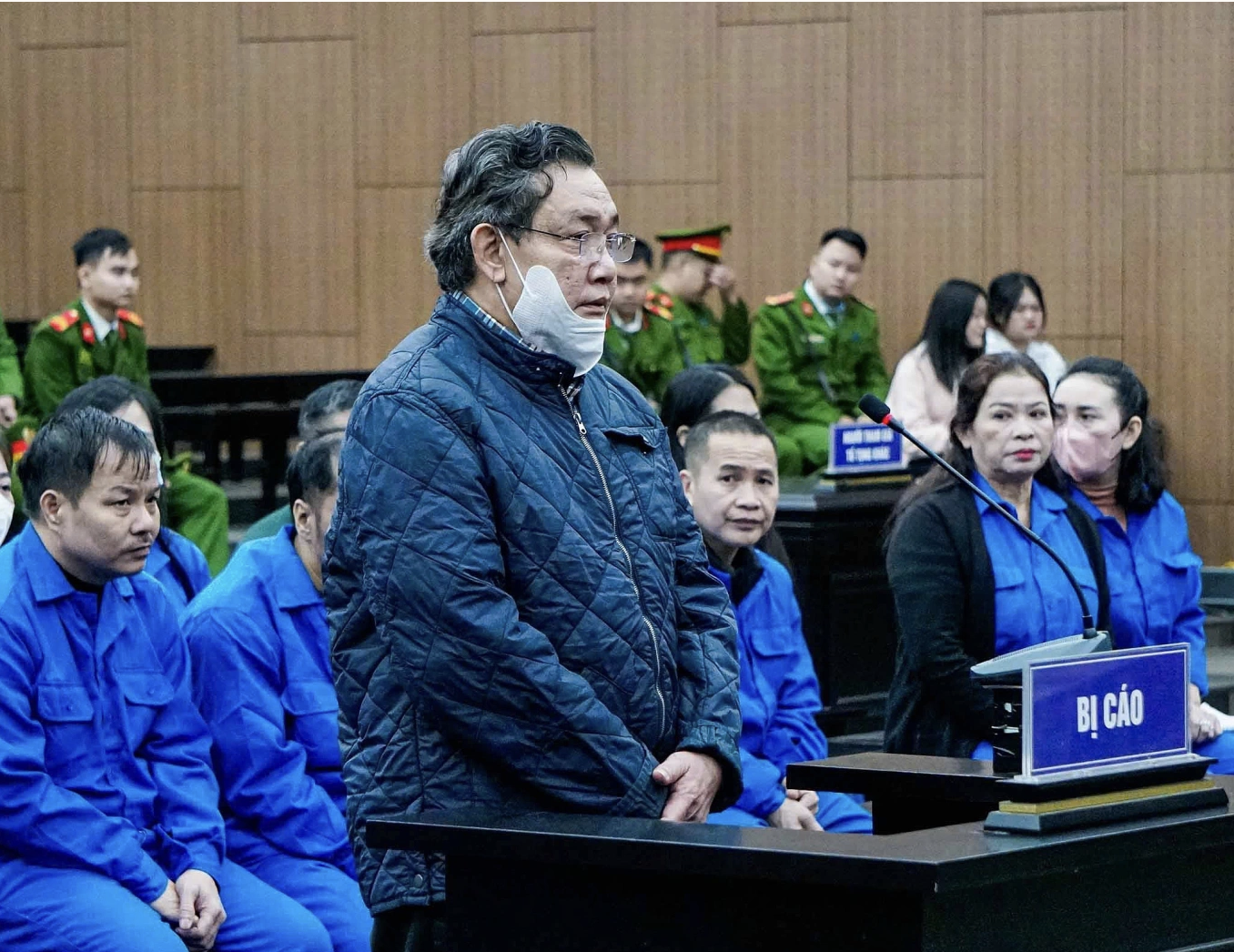 Cựu Phó Chánh án TAND Cấp cao tại Đà Nẵng Phạm Tấn Hoàng xin hưởng án treo - Ảnh 1. Cựu Phó Chánh án TAND Cấp cao tại Đà Nẵng Phạm Tấn Hoàng xin hưởng án treo - Ảnh 1.