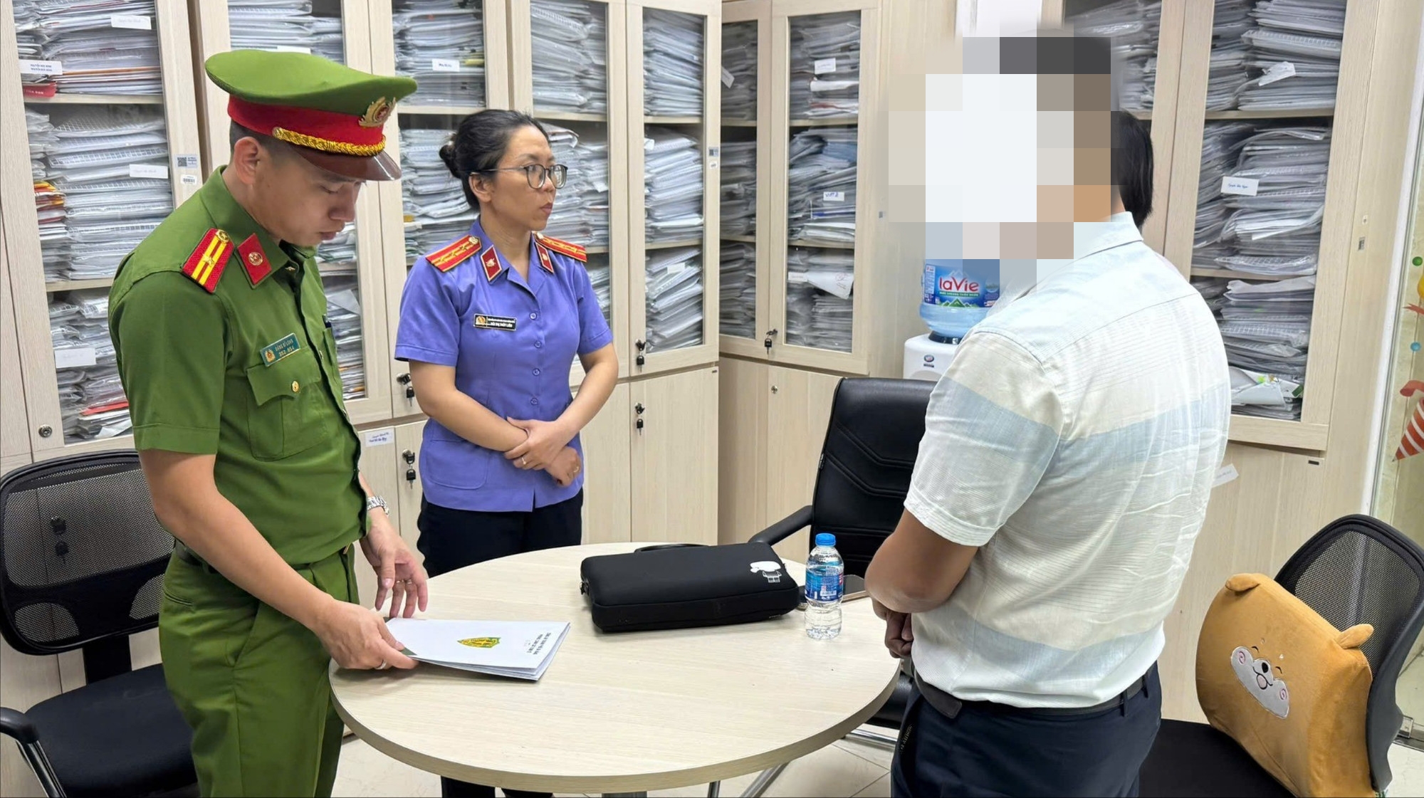 Ai l&agrave; bị hại của &ocirc;ng tr&ugrave;m Huỳnh Đức V&acirc;n nhanh ch&oacute;ng li&ecirc;n hệ c&ocirc;ng an - Ảnh 2.