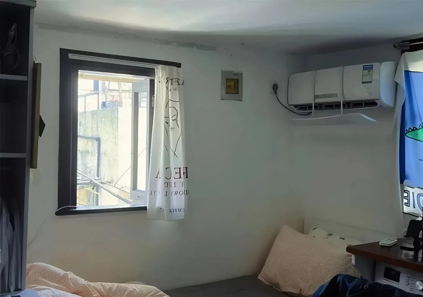 Thánh thần ơi: Nhà Hong Kong chỉ 5m² vẫn tận dụng được từng kẽ hở, muốn bái gia chủ làm sư phụ! - Ảnh 2.