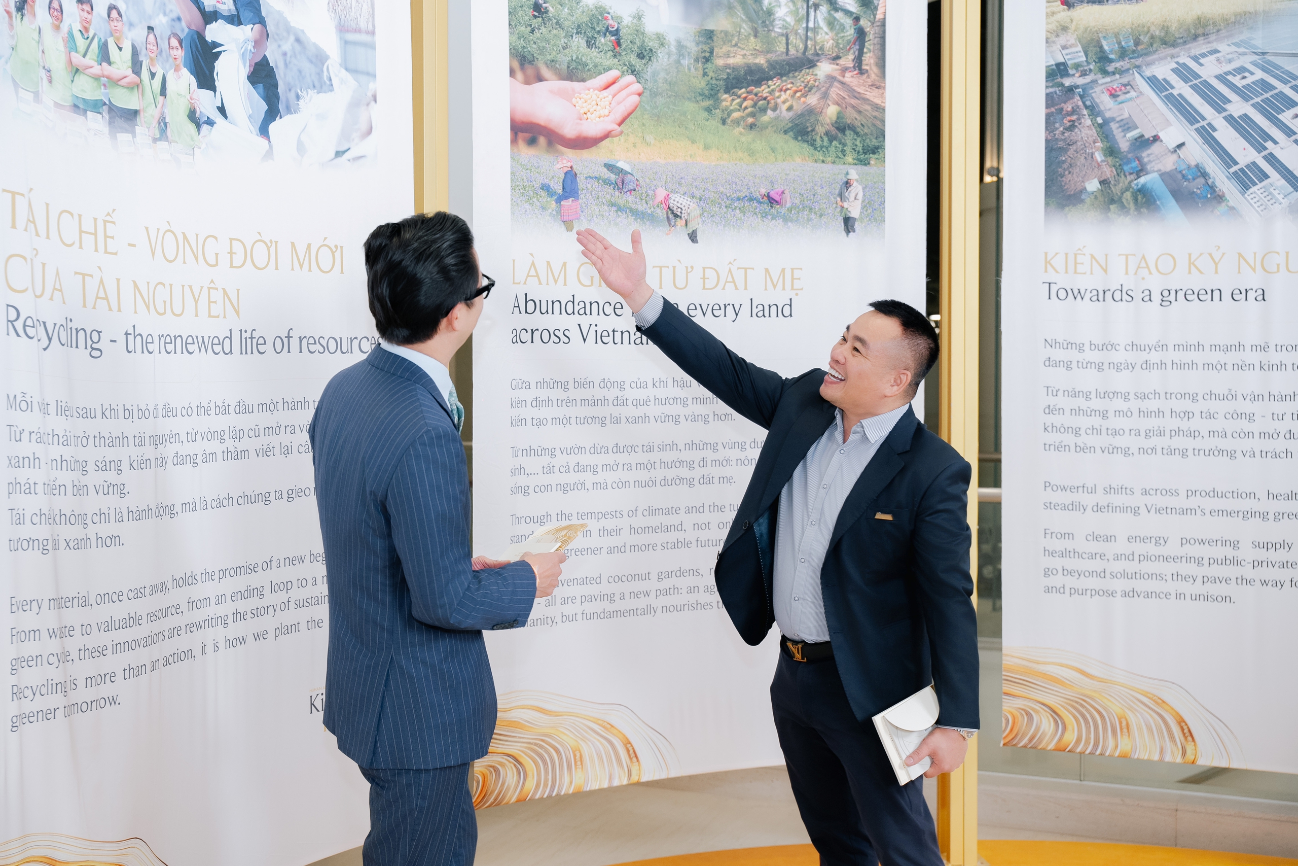 Những khoảnh khắc ấn tượng tại buổi lễ trao giải Human Act Prize 2025  - Ảnh 2.