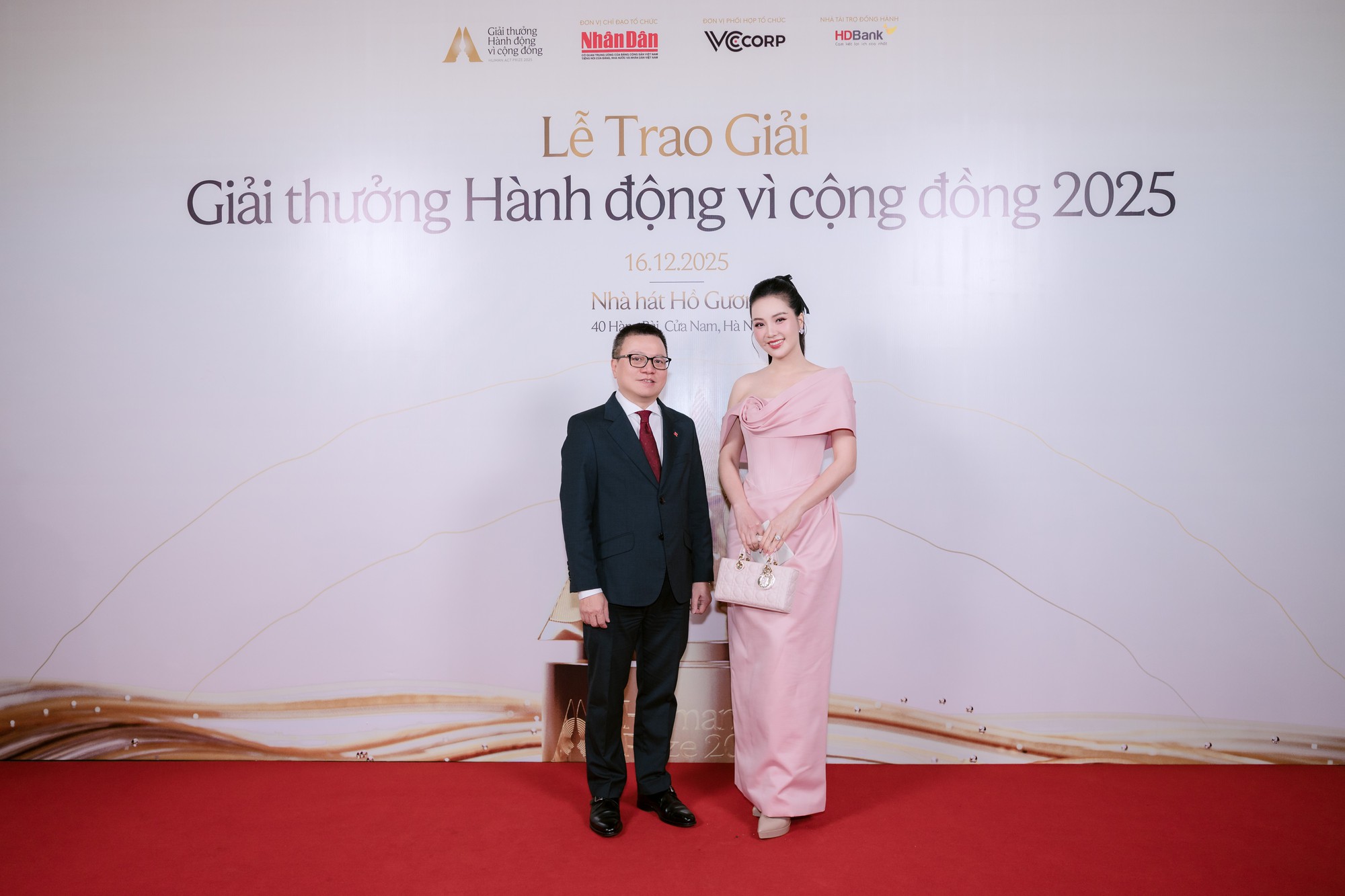 Á hậu Thụy Vân: “Những giá trị vì cộng đồng là những giá trị bất biến, không bao giờ thay đổi” - Ảnh 1. Á hậu Thụy Vân: “Những giá trị vì cộng đồng là những giá trị bất biến, không bao giờ thay đổi” - Ảnh 1.