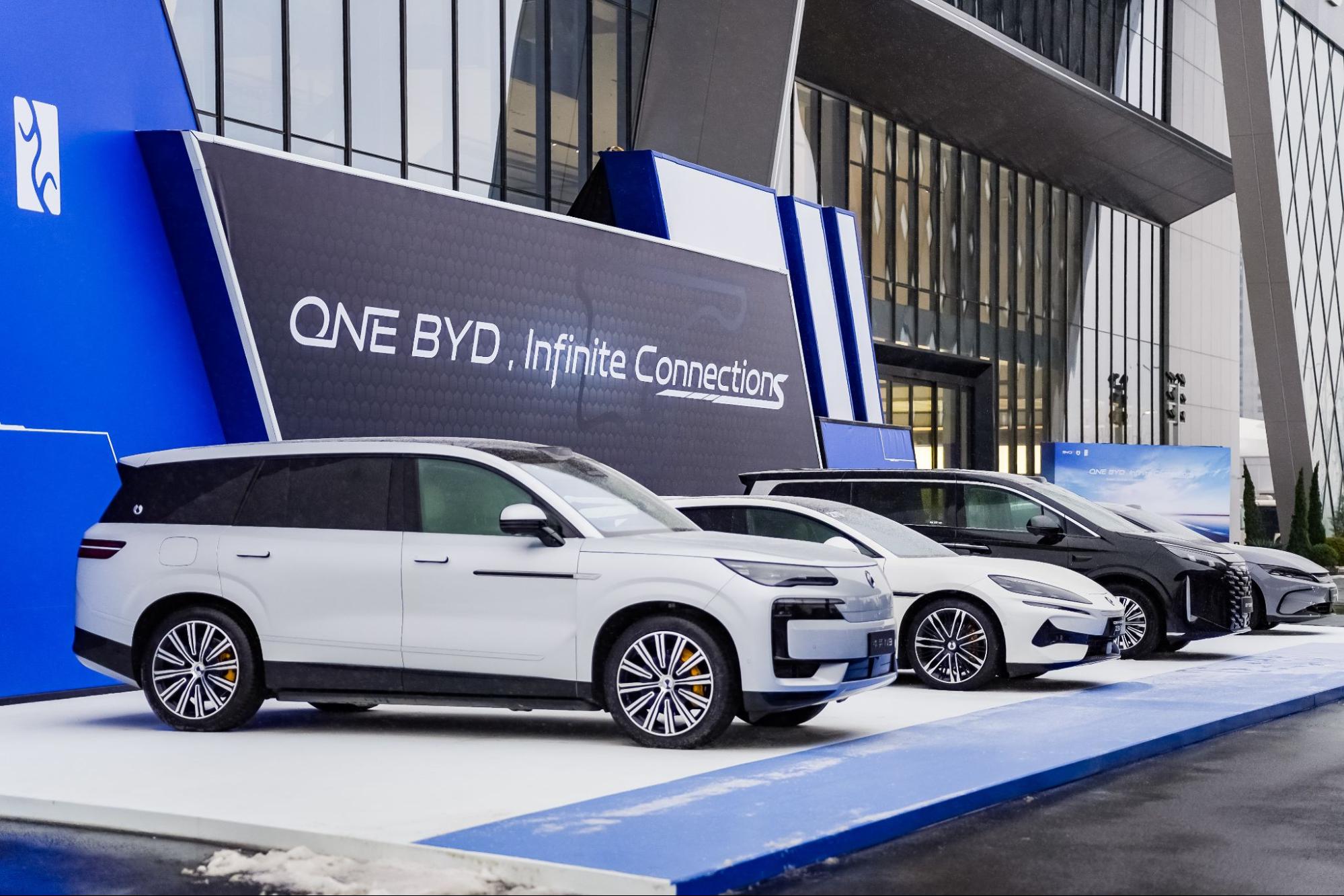 T&ocirc;i sang Trung Quốc trải nghiệm đường đua khổng lồ phủ trong tuyết d&agrave;y của BYD: Leo dốc c&aacute;t, bơi trong nước, nghi&ecirc;ng 30 độ đều trong &lsquo;1 nốt nhạc&rsquo;- Ảnh 12.