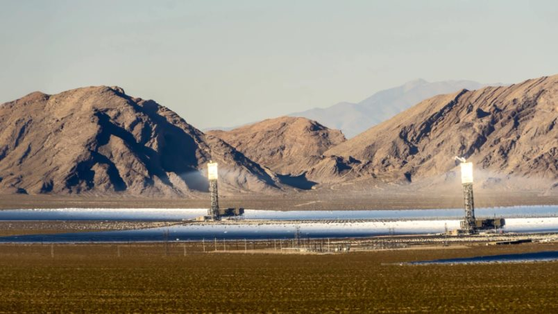 Mỹ mất 2 tỷ USD vì công nghệ điện mặt trời lạc hậu tại Ivanpah Solar - Ảnh 1.
