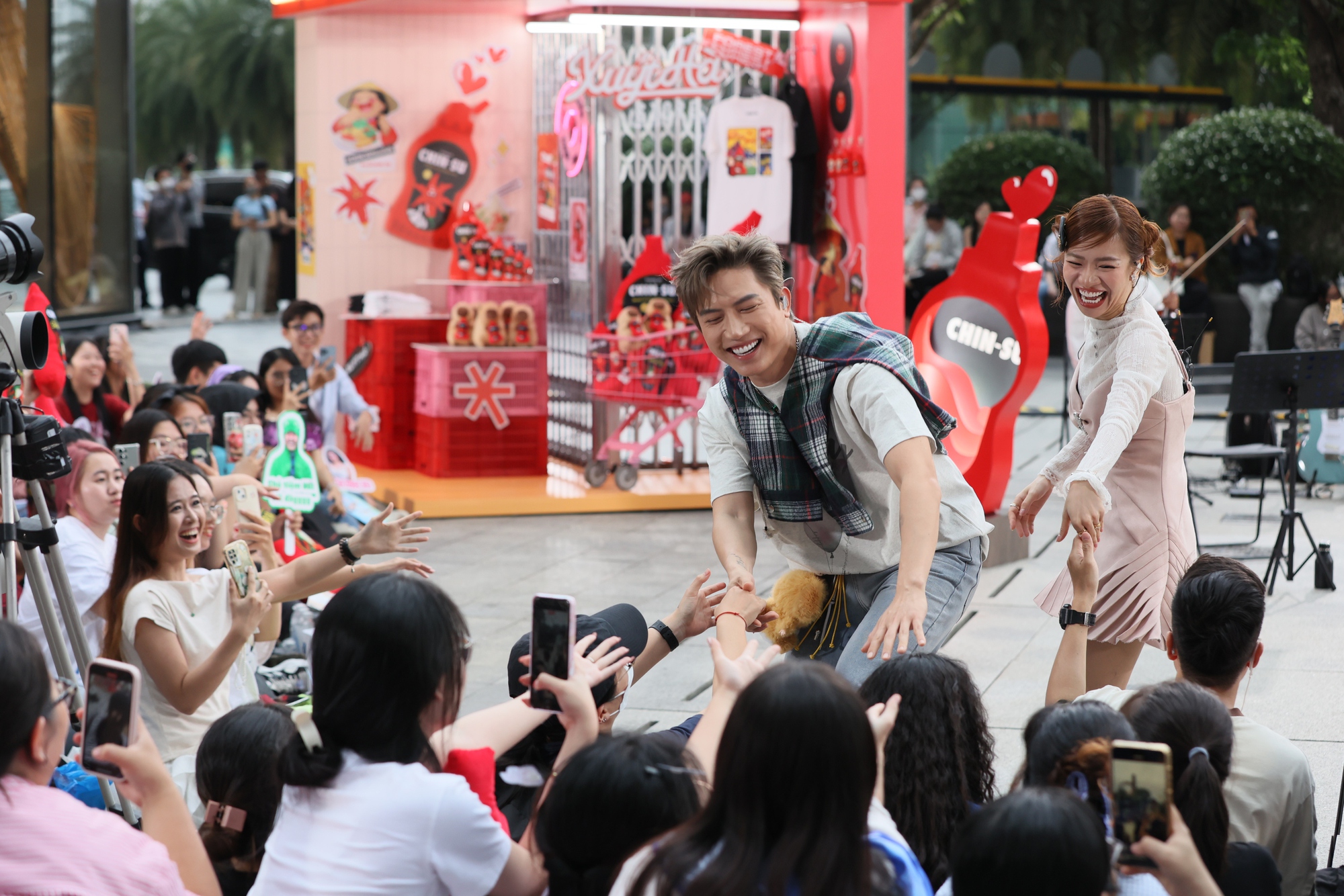 Super FMCG Brand: Đây là những nhãn hàng FMCG đang được giới trẻ "ưa chuộng" nhất WeYoung 2025! - Ảnh 4. Super FMCG Brand: Đây là những nhãn hàng FMCG đang được giới trẻ "ưa chuộng" nhất WeYoung 2025! - Ảnh 4.