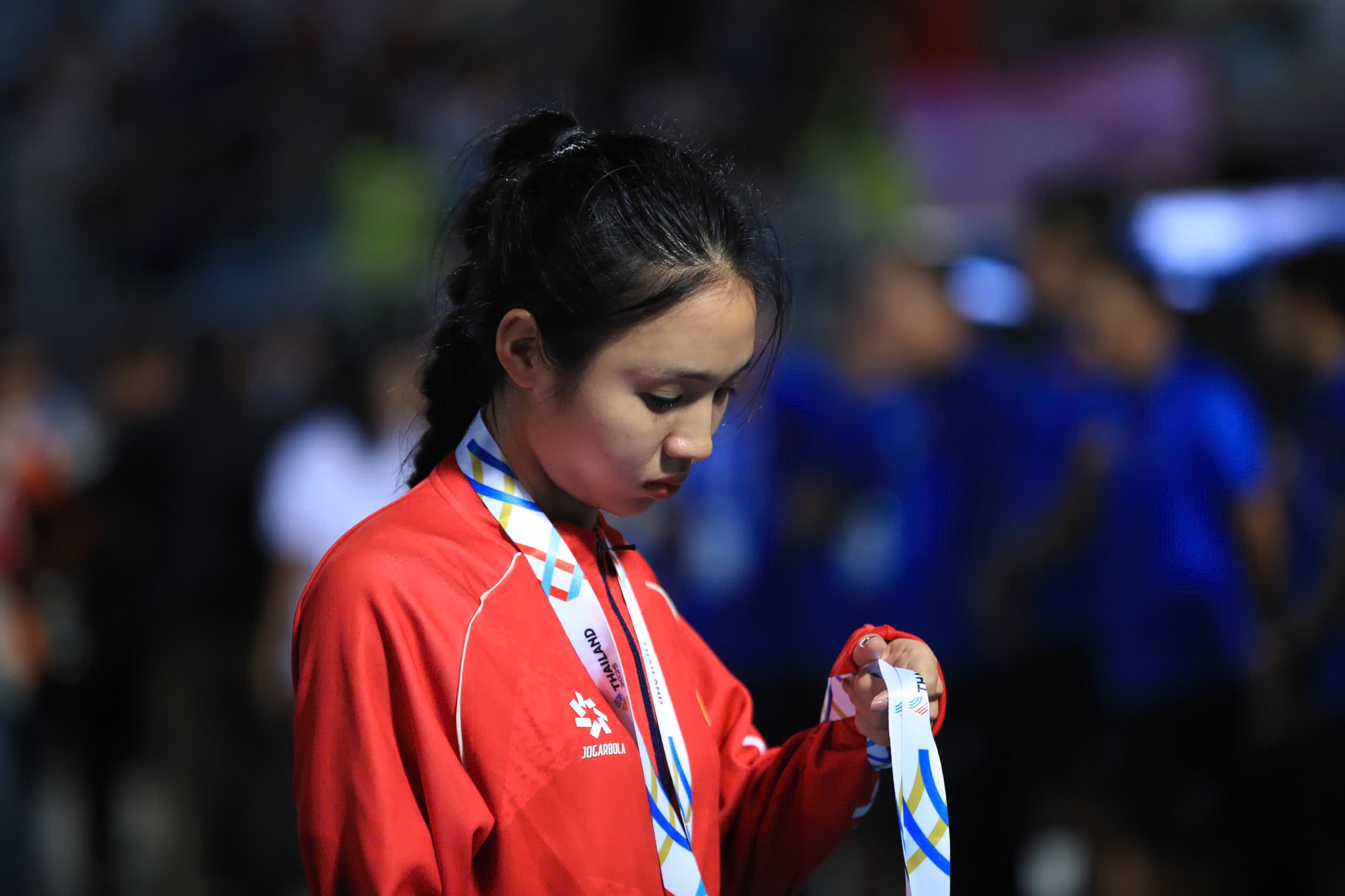 Thương lắm những đôi mắt đượm buồn của đội tuyển nữ Việt Nam!- Ảnh 3. Thương lắm những đôi mắt đượm buồn của đội tuyển nữ Việt Nam!- Ảnh 3.