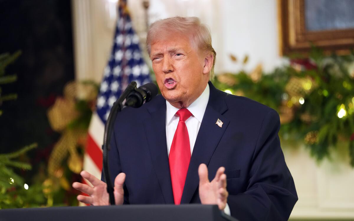 Tổng thống Trump triệu hồi gần 30 nh&agrave; ngoại giao khắp thế giới, bao gồm cả Đại sứ Mỹ tại Việt Nam - Ảnh 2.