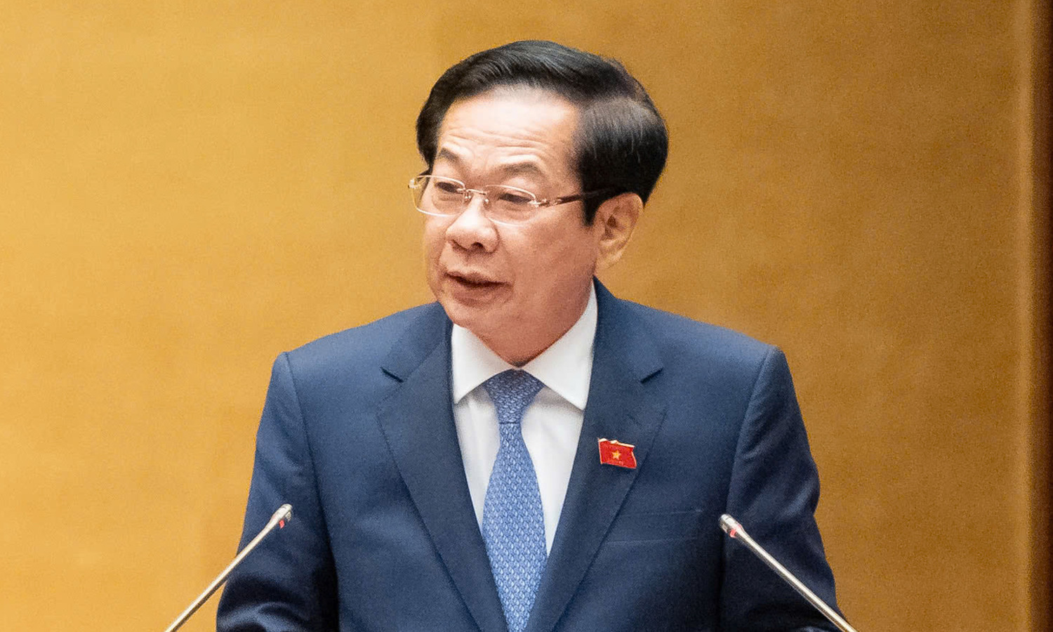 Bộ trưởng Nội vụ th&ocirc;ng tin cải c&aacute;ch tiền lương dự kiến trong năm 2026 - Ảnh 1.