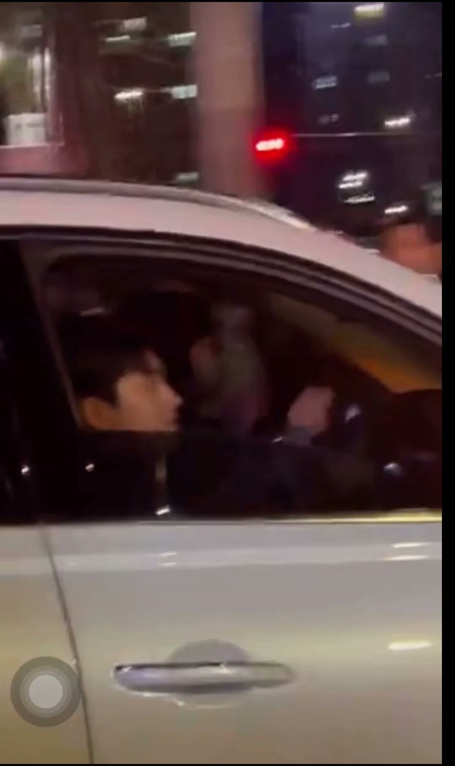 - Ảnh 3. - Ảnh 3.