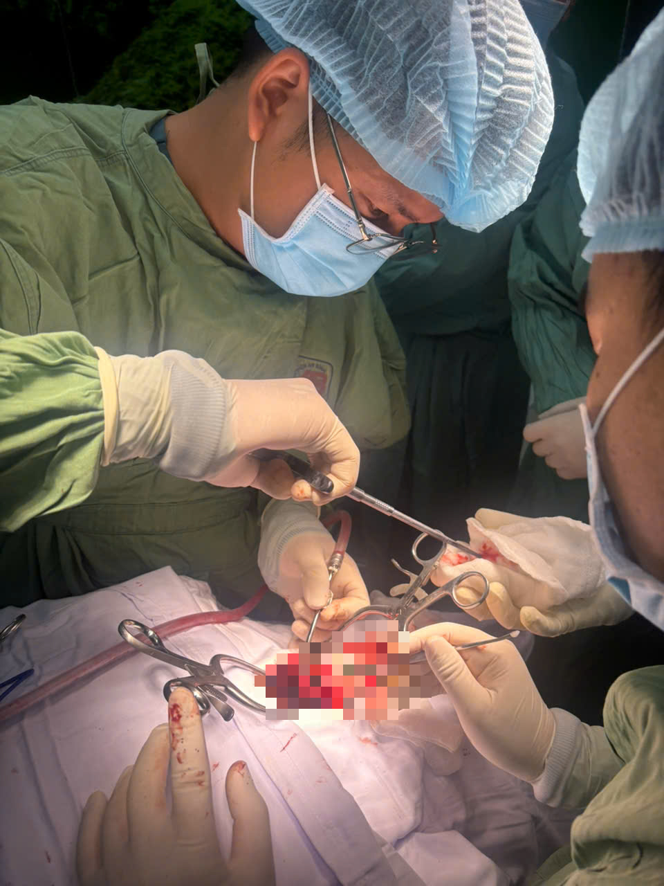 Liệt Tứ Chi Vì Một Bất Cẩn Nhỏ Liệt Tứ Chi Vì Một Bất Cẩn Nhỏ - Ảnh 1.