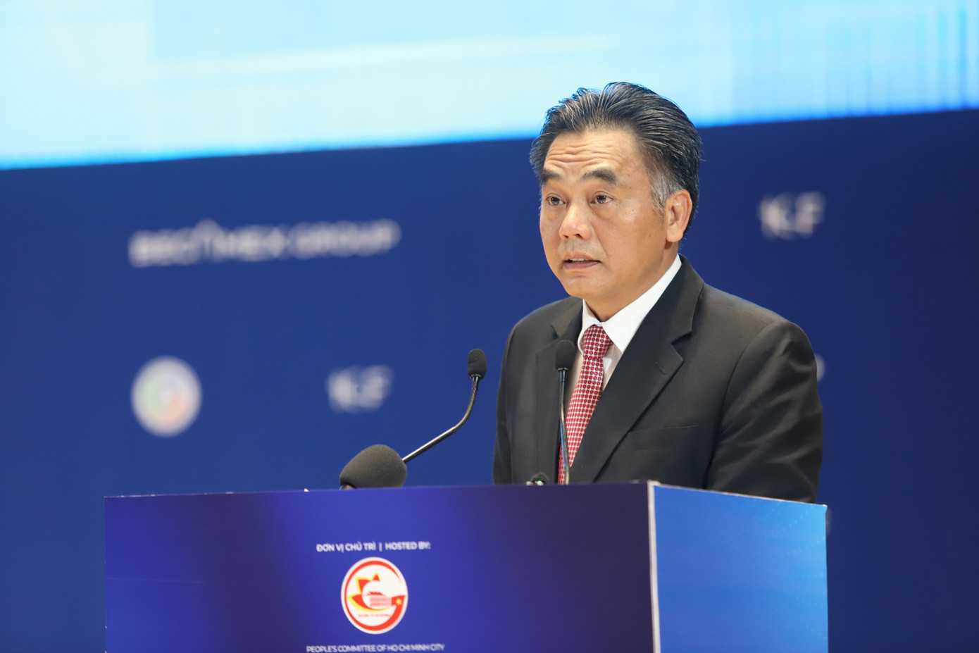 Ph&acirc;n c&ocirc;ng c&ocirc;ng t&aacute;c UBND TPHCM: Chủ tịch v&agrave; 9 Ph&oacute; Chủ tịch nhiệm kỳ 2021 - 2026 - Ảnh 2.