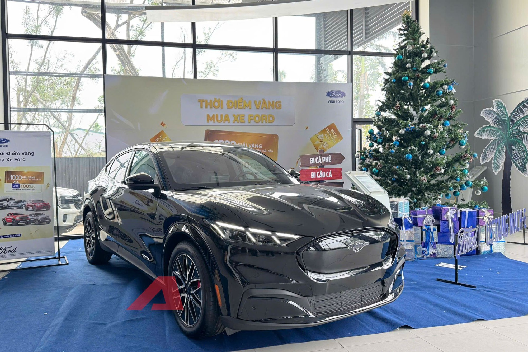 8 ‘xe chơi’ về Việt Nam 2025: Không phải siêu xe nhưng đắt, kén khách nhưng khó làm ngơ- Ảnh 18. 8 ‘xe chơi’ về Việt Nam 2025: Không phải siêu xe nhưng đắt, kén khách nhưng khó làm ngơ- Ảnh 18.