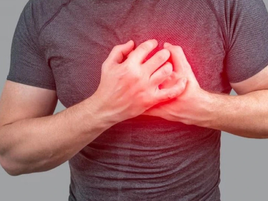 Nguoi Tre Bi Benh Tim 1766021888675 17660218889921649552366