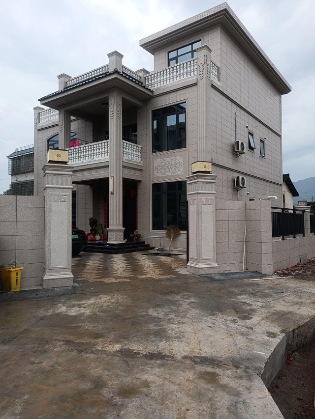 Chi hơn 600 triệu sửa nhà cho bố mẹ, con gái chết lặng nghe công bố di chúc- Ảnh 1.