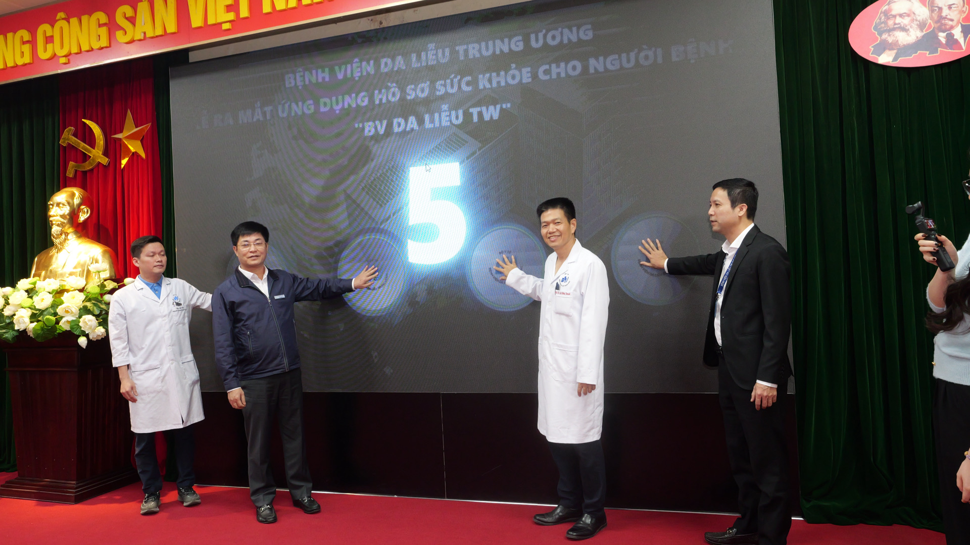 - Ảnh 1. - Ảnh 1.