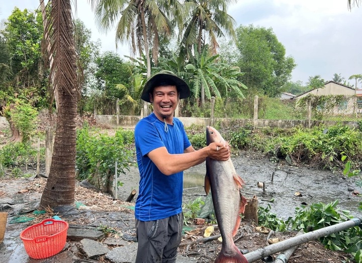 Nam nghệ sĩ cưới vợ kém 26 tuổi, đóng một phim mua được miếng đất, nhiều nhà ở TP.HCM vẫn thích về quê làm nông- Ảnh 7. Nam nghệ sĩ cưới vợ kém 26 tuổi, đóng một phim mua được miếng đất, nhiều nhà ở TP.HCM vẫn thích về quê làm nông- Ảnh 7.