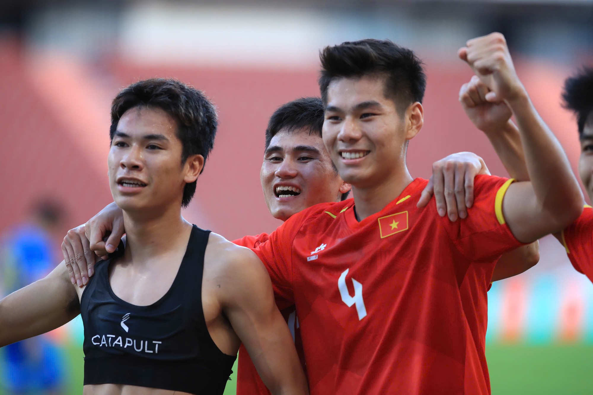 - Ảnh 2. - Ảnh 2.