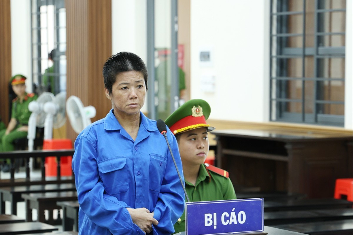 Nguyễn Thị Mỹ Hạnh lĩnh 9 năm t&ugrave; v&igrave; tạt cồn đốt h&agrave;ng x&oacute;m - Ảnh 1.