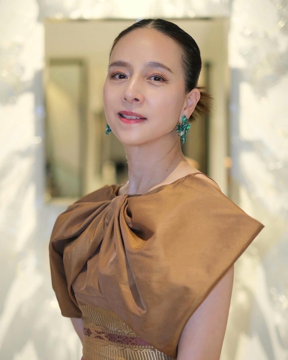 T&igrave;nh thế căng thẳng của Madam Pang- Ảnh 3.