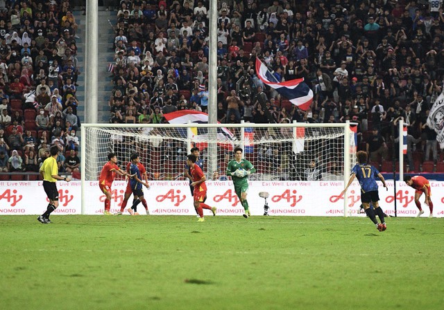 Đ&aacute;ng y&ecirc;u v&ocirc; đối: Thủ m&ocirc;n 1m91, visual cực phẩm của U22 Việt Nam hồn nhi&ecirc;n khoe HCV SEA Games 