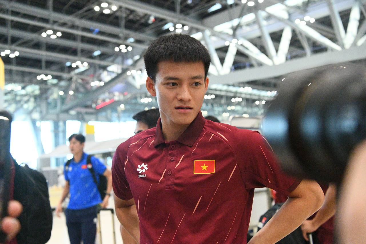 Trai đẹp U22 Việt Nam Đ&igrave;nh Bắc, Thanh Nh&agrave;n mang HCV về Việt Nam, thủ m&ocirc;n 1m91 visual s&aacute;ng bừng k&yacute; mỏi tay cho CĐV- Ảnh 5.