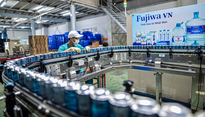 Doanh nghiệp TP . HCM c&ocirc;ng bố thưởng Tết 2026 l&ecirc;n đến 100 triệu đồng cho nh&acirc;n vi&ecirc;n - Ảnh 2.