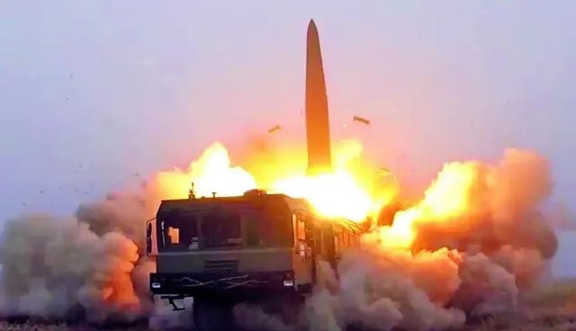 Ch&acirc;u &Acirc;u lo ngại về sản xuất t&ecirc;n lửa tầm xa của Nga v&agrave; kế hoạch h&ograve;a b&igrave;nh Ukraine - Ảnh 1.