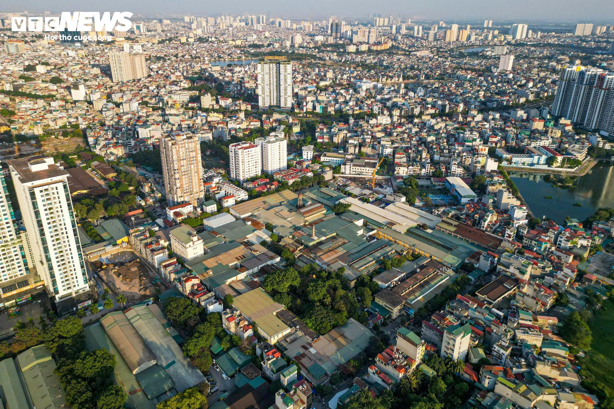Cận cảnh di dời 51 cơ sở công nghiệp và 15 trụ sở khỏi nội thành Hà Nội - Ảnh 17.