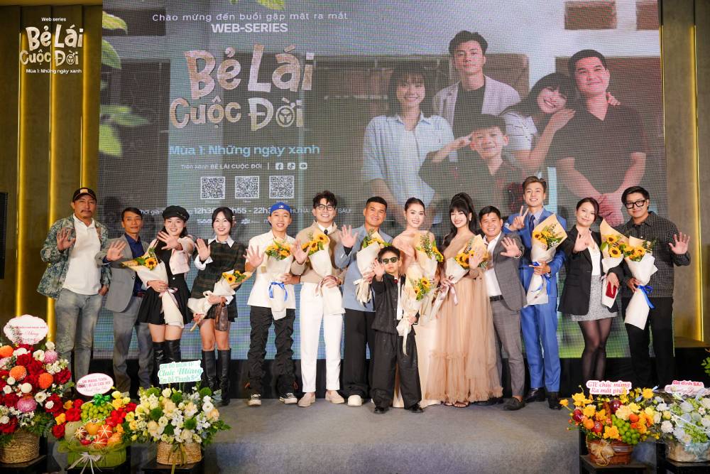 Diễn viên Lâm Đức Anh: "Nhận ra tôi là diễn viên nên dù xe có hơi móp tý anh vẫn tha cho tôi đi" - Ảnh 1.