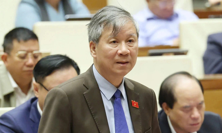 Dai Bieu Nguyen Anh Tri 11471470 1764658682729 1764658683316458174854