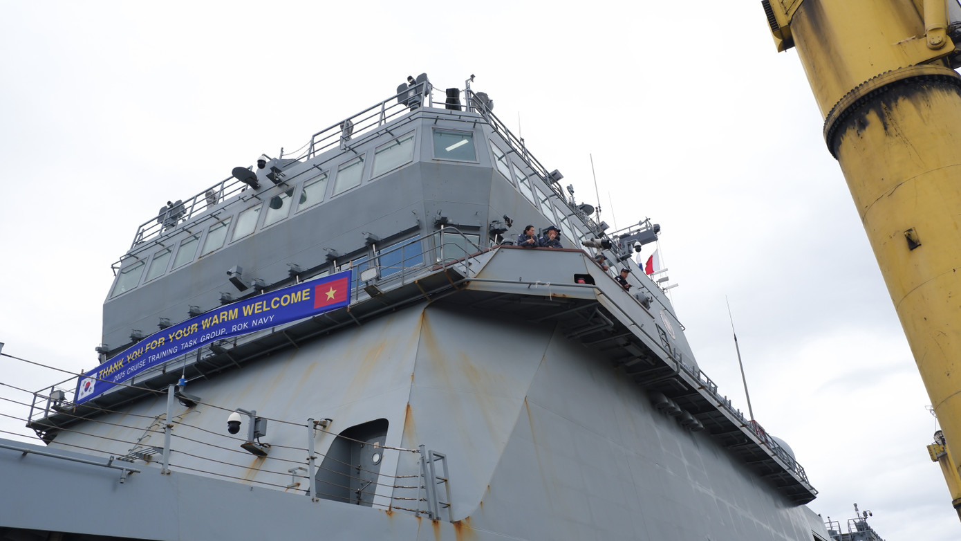 Tàu ROKS Hansando của Hải quân Hàn Quốc thăm Đà Nẵng tăng cường hợp tác quốc phòng - Ảnh 6.