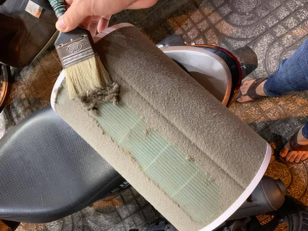 Cận cảnh bộ lọc không khí của một gia đình ở Long Biên: Không ngờ lại đến mức này! - Ảnh 9.