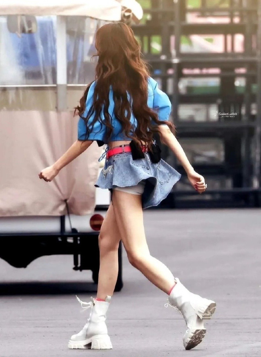 - Ảnh 4. - Ảnh 4.