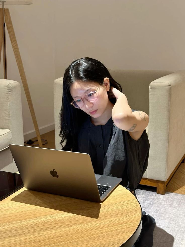 Mẹ H&agrave; Nội l&agrave;m nghề tự do: Nhờ m&ocirc; h&igrave;nh &ldquo;3&ndash;3&ndash;3&ndash;1&rdquo;, t&ocirc;i kh&ocirc;ng c&ograve;n hoang mang mỗi khi thu nhập xuống thấp- Ảnh 1.