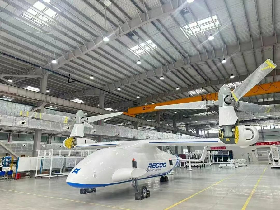 Trực thăng kh&ocirc;ng người l&aacute;i c&aacute;nh quạt lật R6000 của Trung Quốc thực hiện chuyến bay thử nghiệm đầu ti&ecirc;n - Ảnh 2.