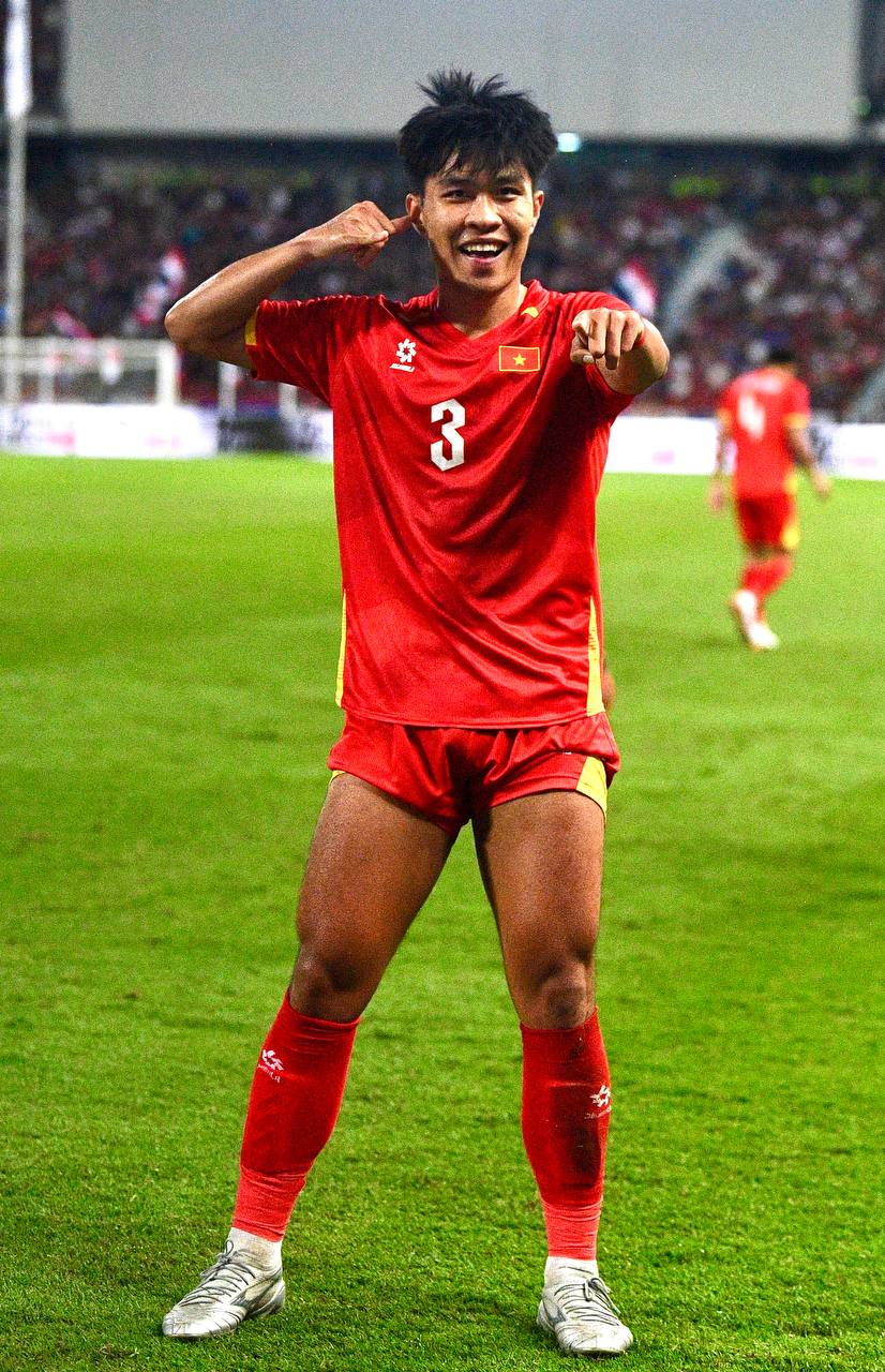 Rộ nghi vấn hotboy tuyển Việt Nam hẹn hò nữ xạ thủ đẹp nhất SEA Games, đàng gái còn công khai tung "hint" couple - Ảnh 6. Rộ nghi vấn hotboy tuyển Việt Nam hẹn hò nữ xạ thủ đẹp nhất SEA Games, đàng gái còn công khai tung "hint" couple - Ảnh 6.