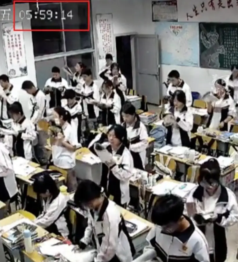 Trường học y&ecirc;u cầu học sinh đến lớp trước 6h30, phụ huynh đưa con đi từ 6h15 vẫn bị ph&ecirc; b&igrave;nh - Ảnh 3.