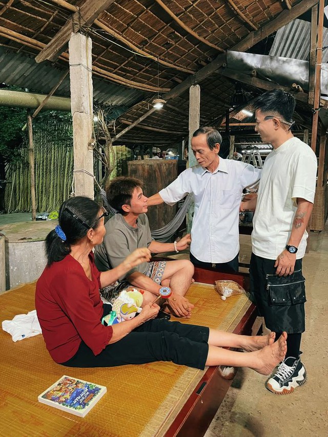 C&oacute; 1 loại hạnh ph&uacute;c mang t&ecirc;n: Về qu&ecirc; x&acirc;y nh&agrave;- Ảnh 2.